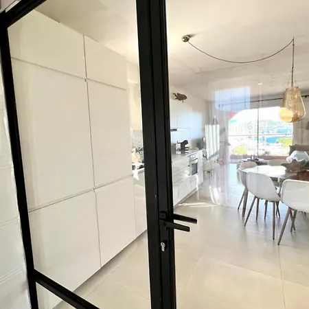 Cozy Nest Superb View On The Port Appartamento Porto Vecchio